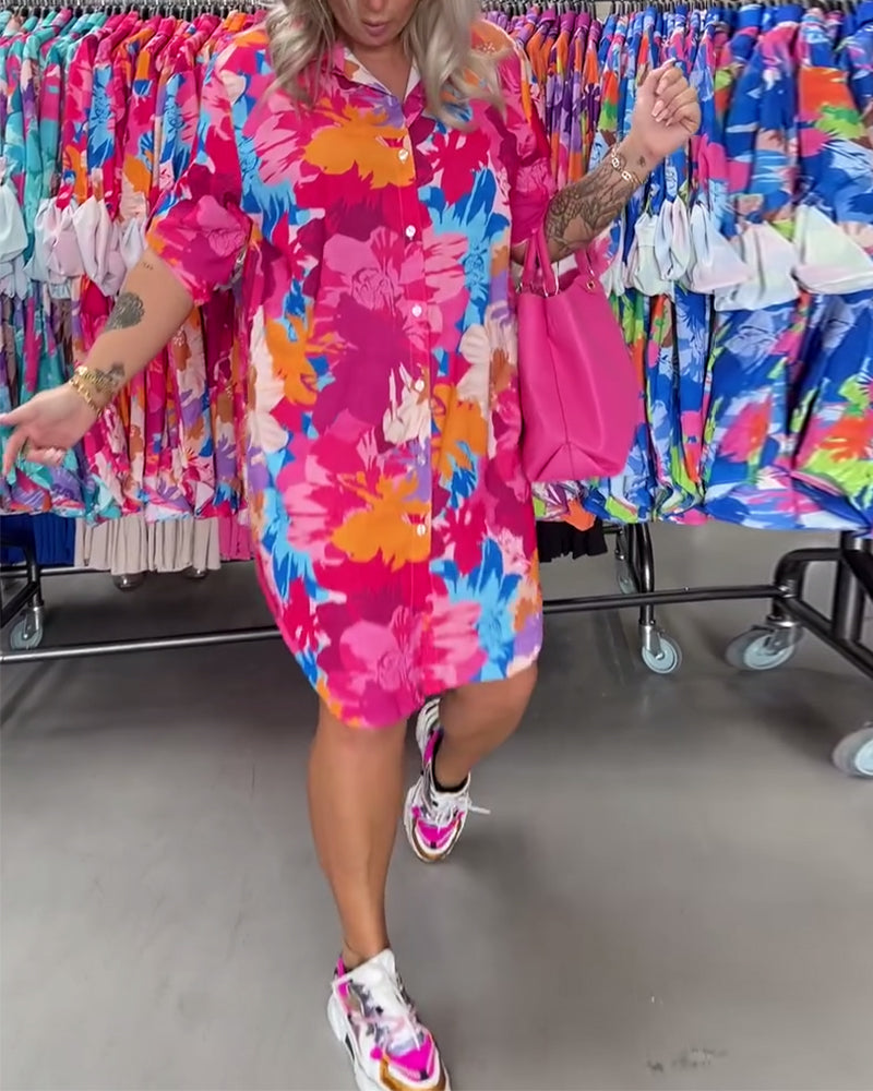 Färgglad blommig midiklänning i lapel