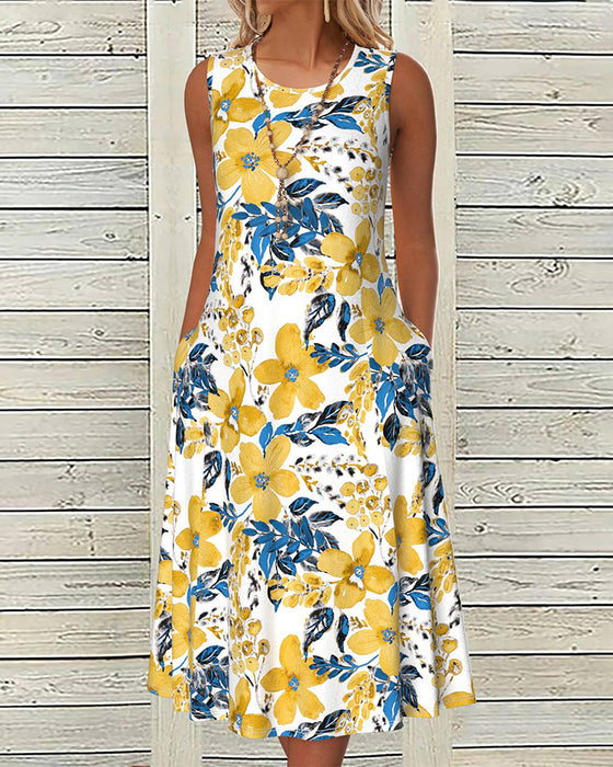Ärmlös klänning med blommönster och ficka