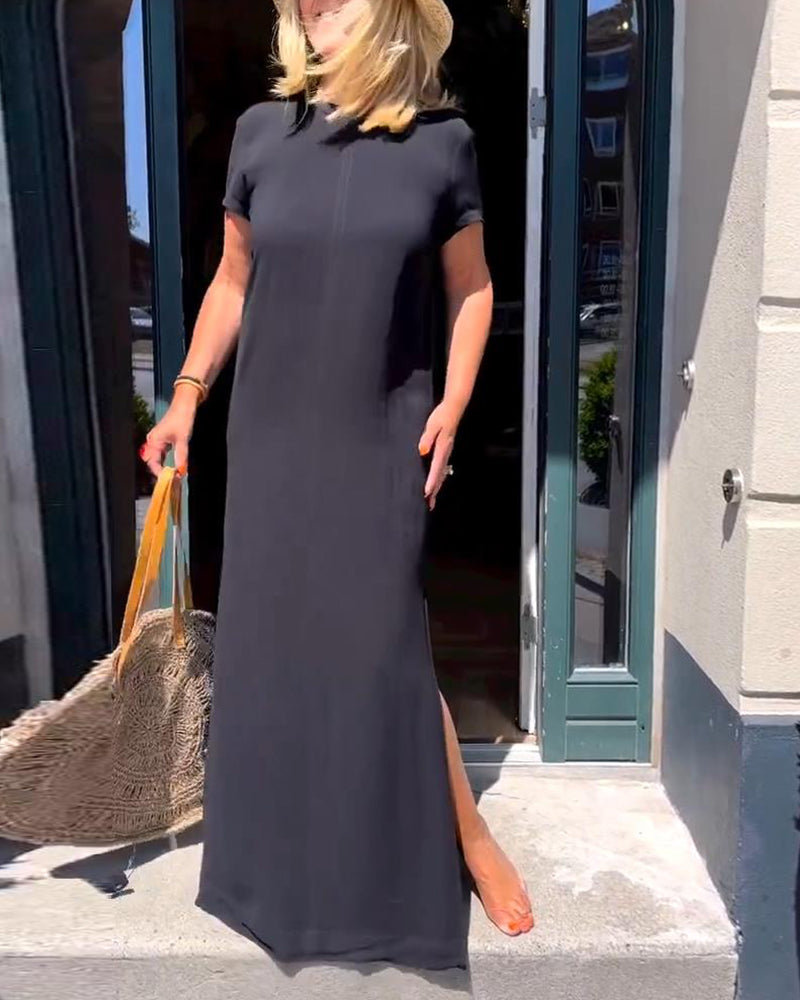 Elegant klänning med korta ärmar i enfärgad
