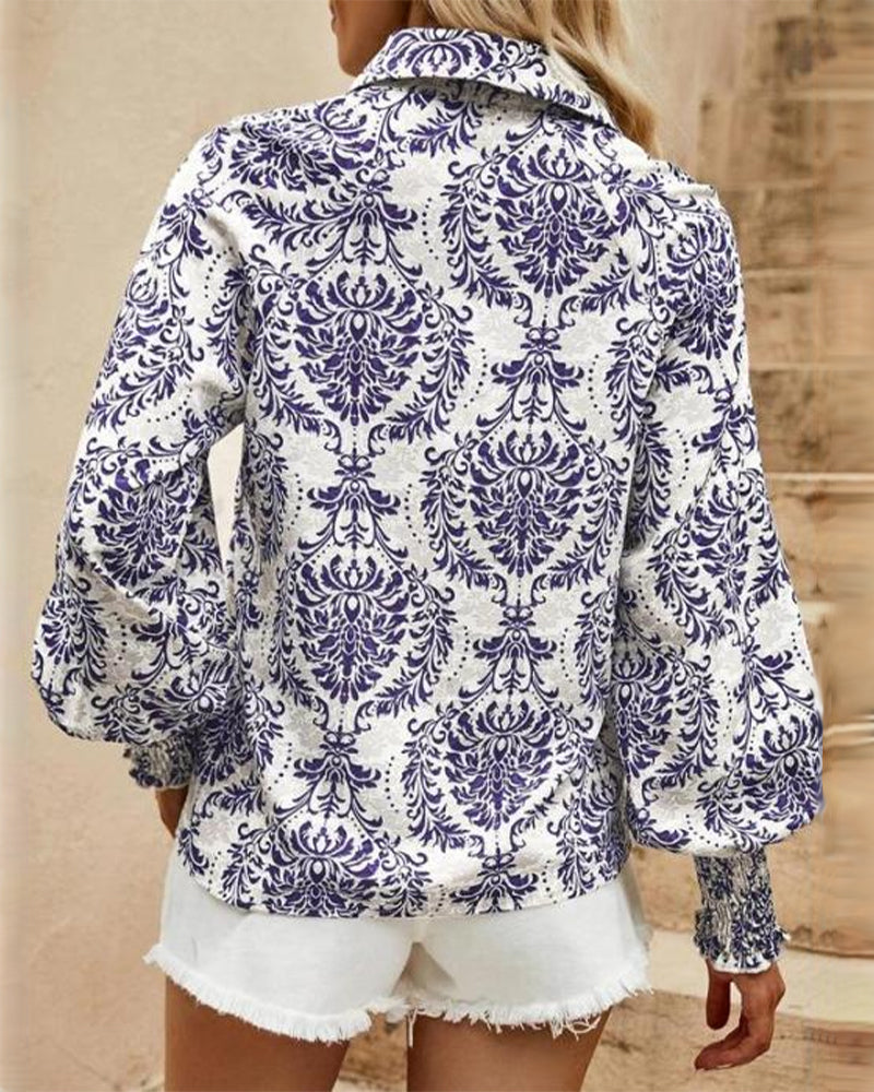 Blus Med Retro Knapp Detaljer Och Små Florala Tryck