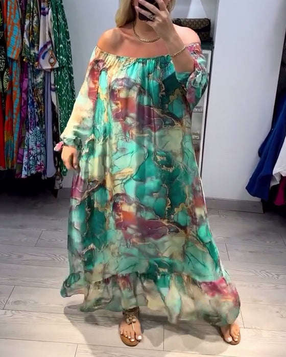 Fritidsklänning med bläcktryck på en axel