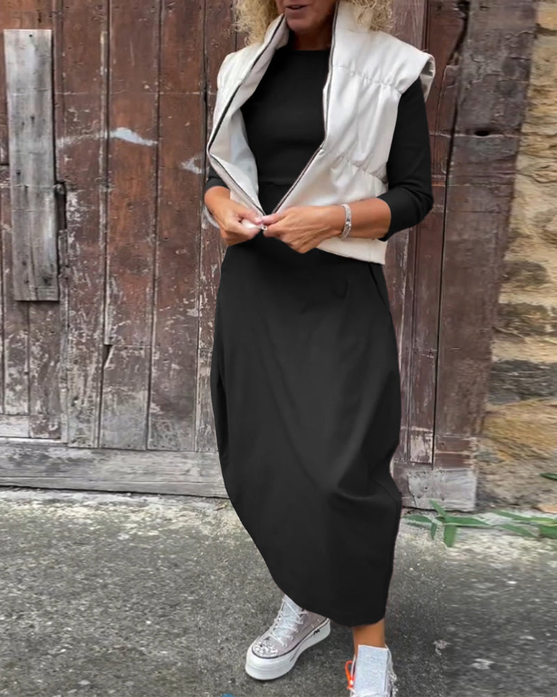 Enkel långärmad klänning i enfärgad ficka