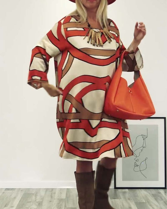 Klänning med rund hals och tryck