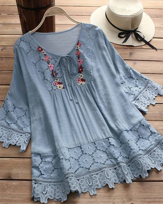 Enfärgad spets ihålig blus