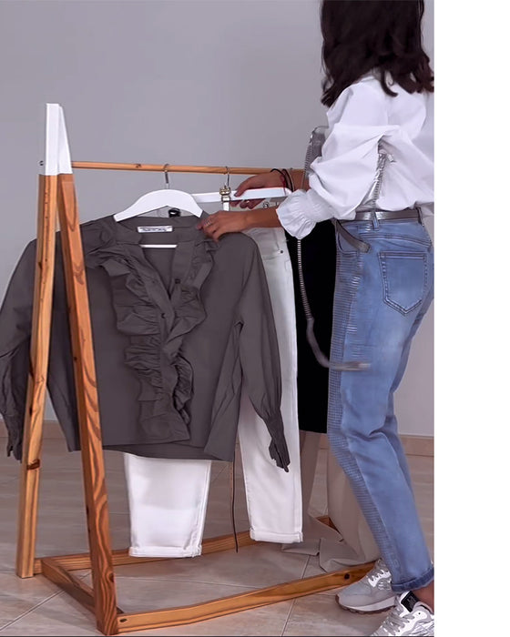 Enfärgade blusar med volang med stativkrage