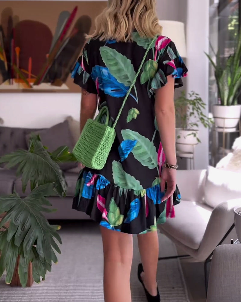 Casual klänning med blommönster och volang