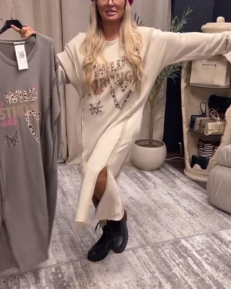 Långärmad lös klänning med tryck