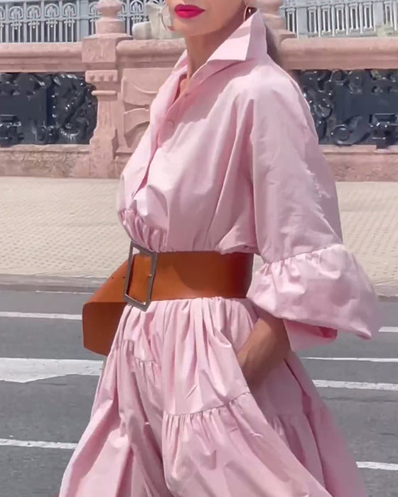 Enfärgad klänning med en hel kjol