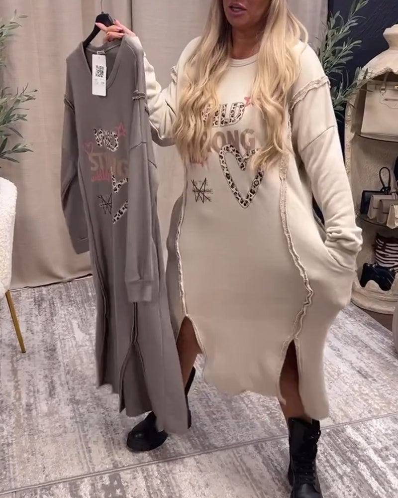 Långärmad lös klänning med tryck