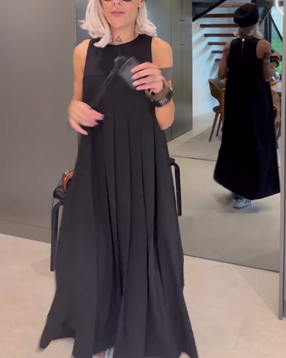 Elegant tankklänning med enfärgad och veck