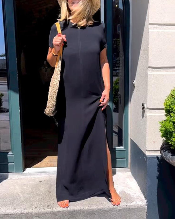 Elegant klänning med korta ärmar i enfärgad