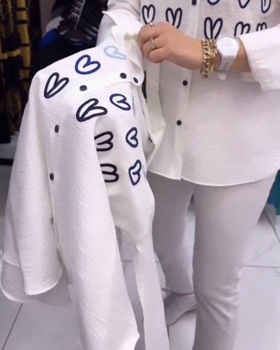 Enkel skjorta med hjärttryck