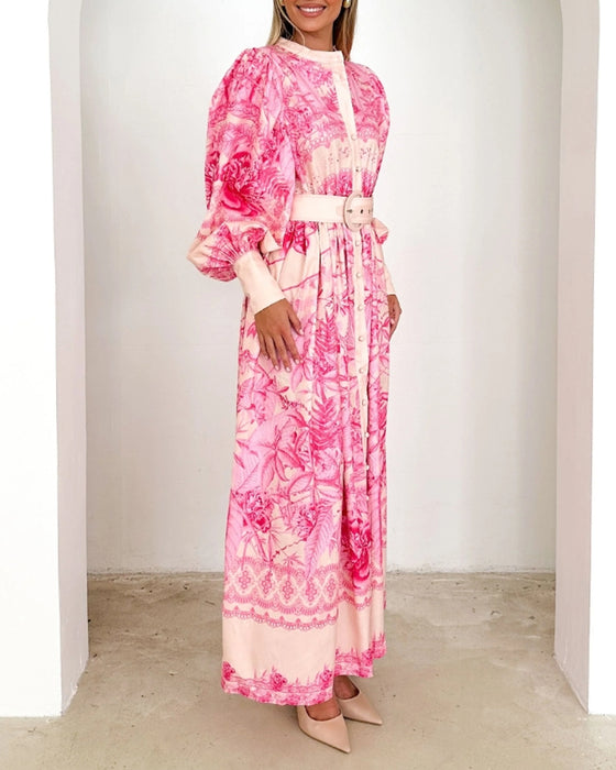 Klänning med lanternärm med knapptryck