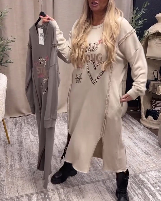 Långärmad lös klänning med tryck