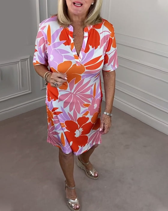 Kortärmad klänning med smal passform