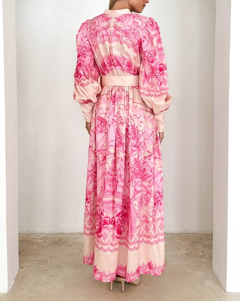 Klänning med lanternärm med knapptryck