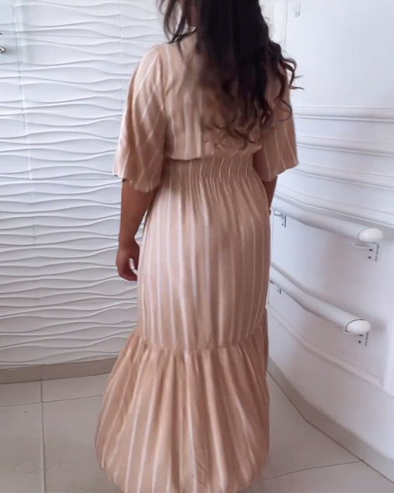 Casual klänning med dragsko i randigt tryck