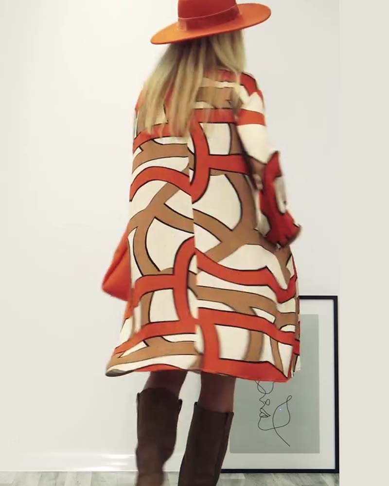 Klänning med rund hals och tryck