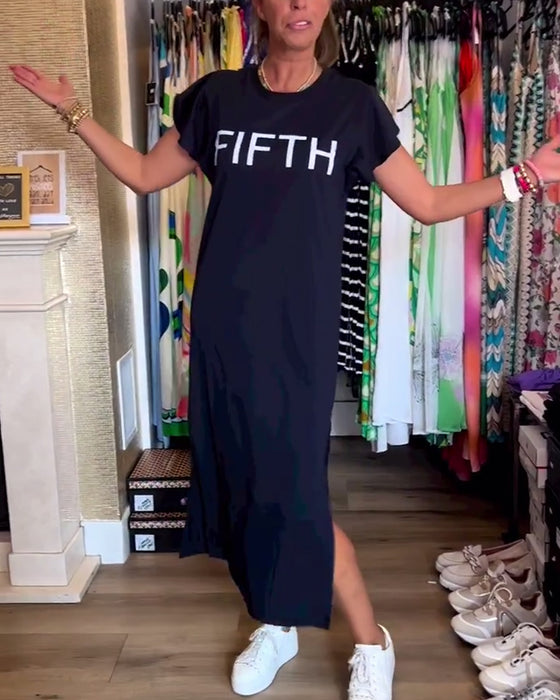 Fritidsklänning med volang ärm med bokstavstryck