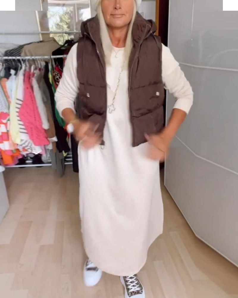 Enfärgad kappa med huva