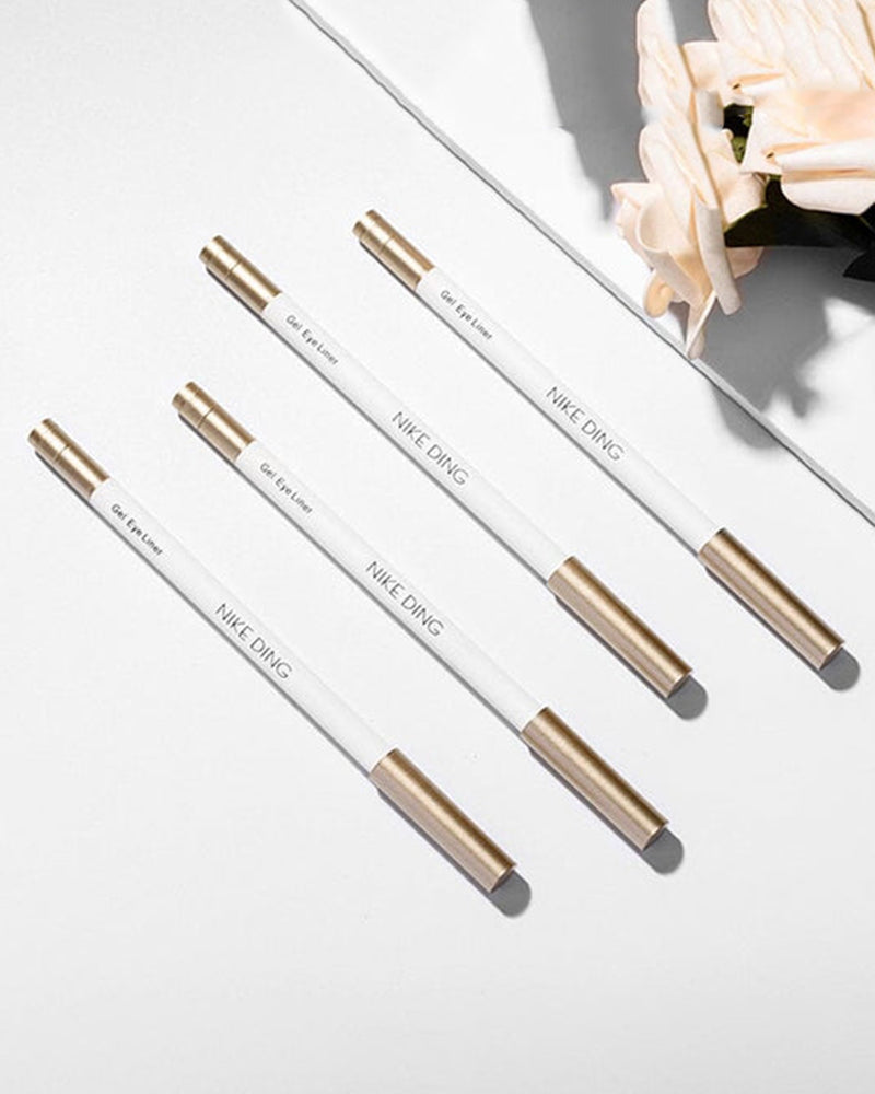 Snabbtorkande och vattentät eyeliner