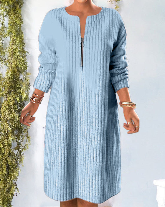 Enfärgad klänning med dragkedja