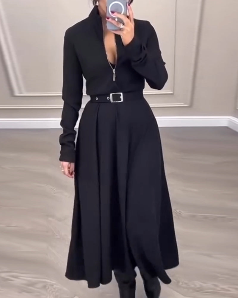 Klänning med dragkedja och krage