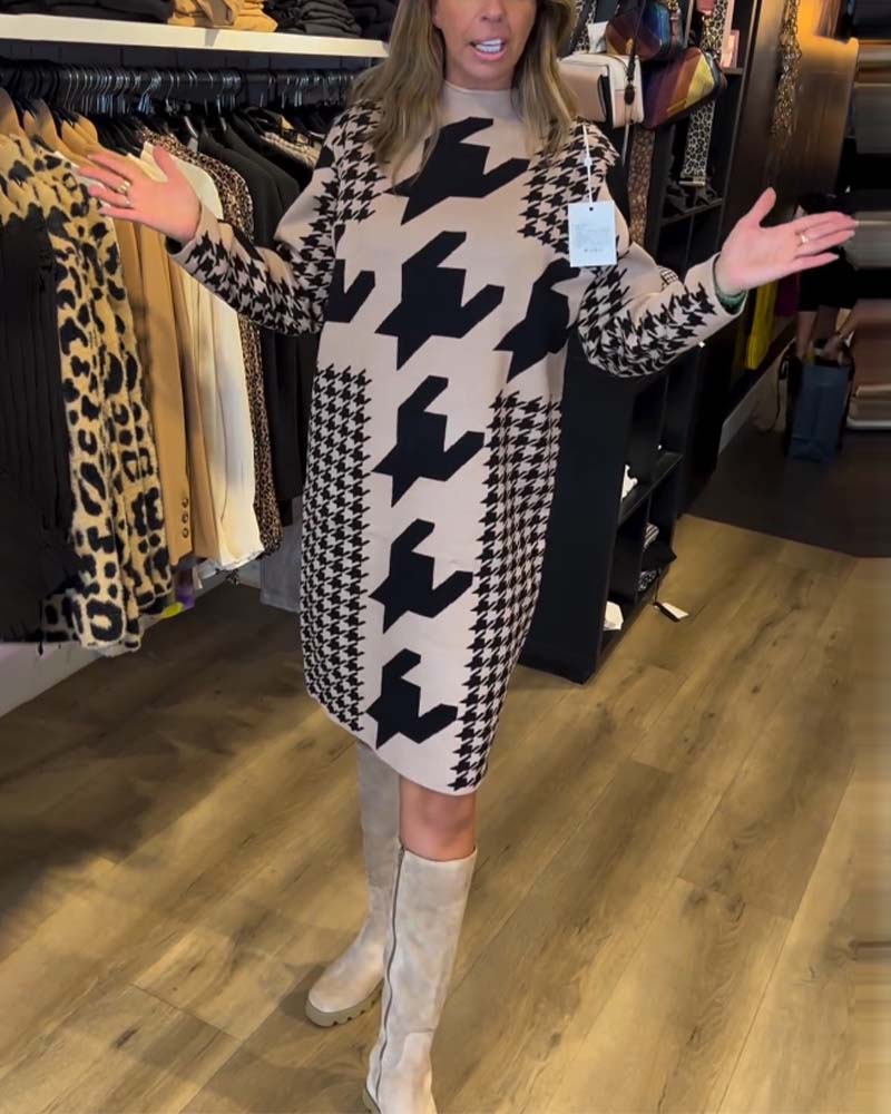 Långärmad Klänning med hundstödmönster