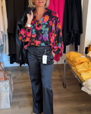 Elegant långärmad blus med personligt tryck