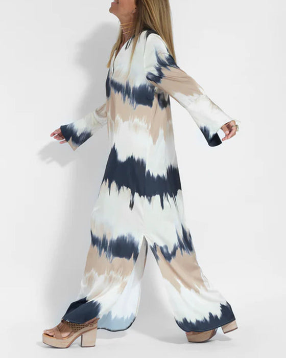 Långärmad klänning med v-ringning