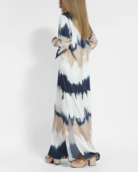 Långärmad klänning med v-ringning