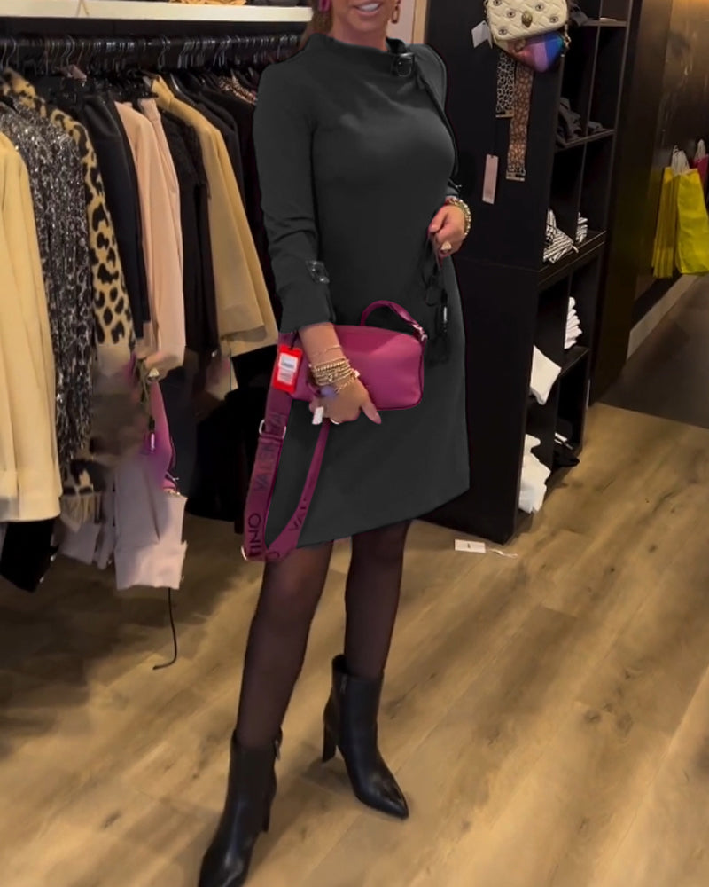 Elegant klänning med rund hals