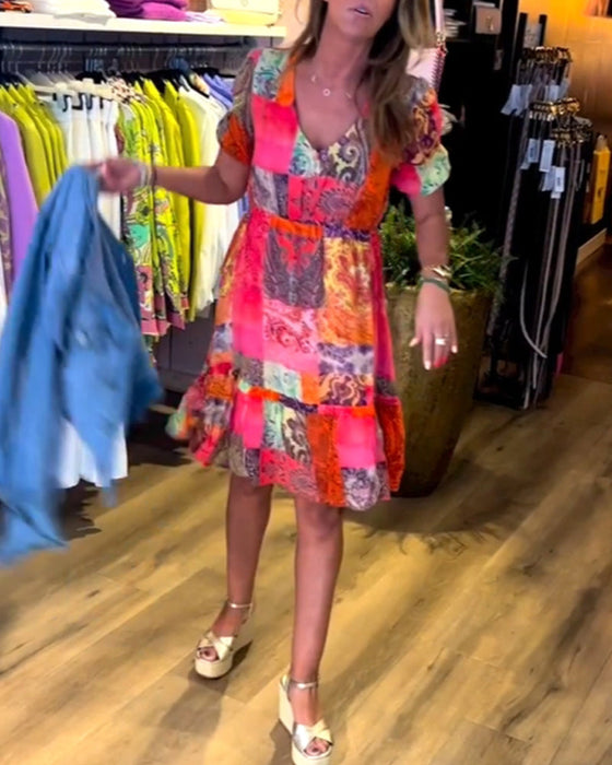 Kortärmad midiklänning med tryck