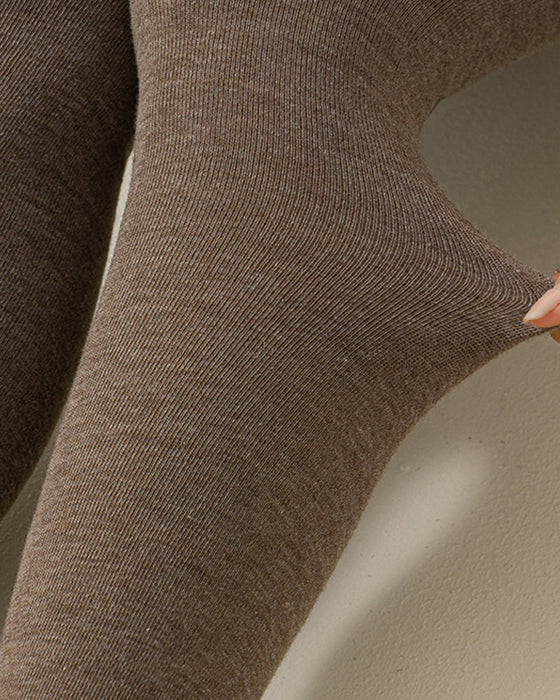 Förtjockade höga strumpor