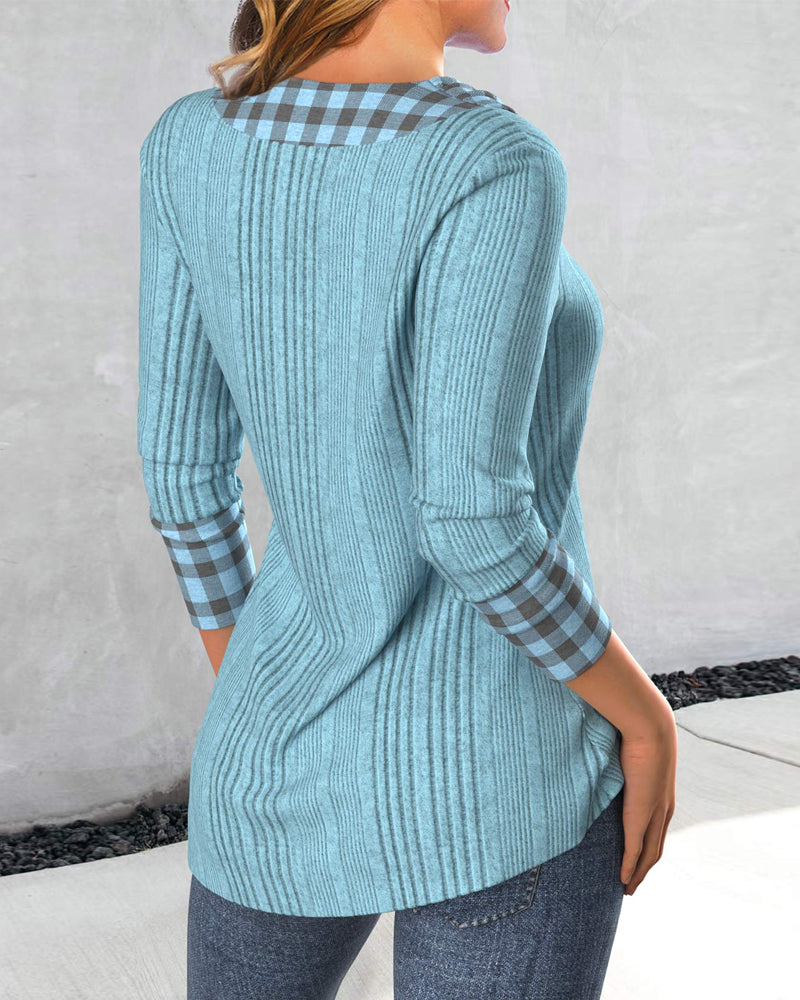 Enfärgade knappar Blusar