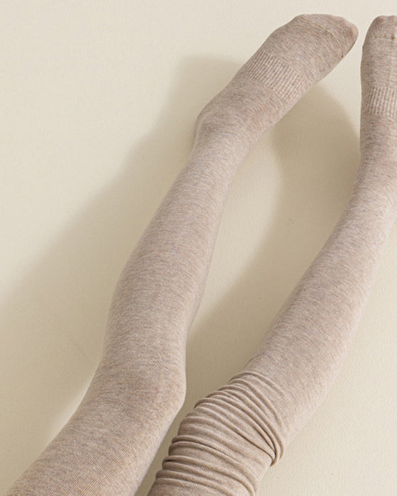 Förtjockade höga strumpor