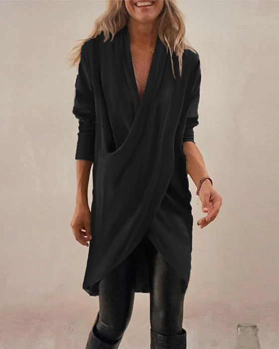 Enfärgad topp med korsdesign