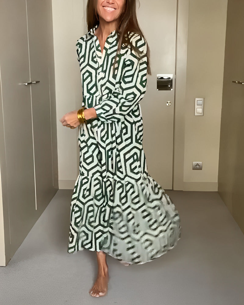 Klänning med nio punkters ärm och geometriskt tryck