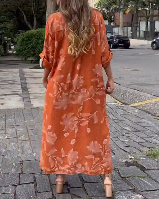 Klänning med knappar och veckade ärmar