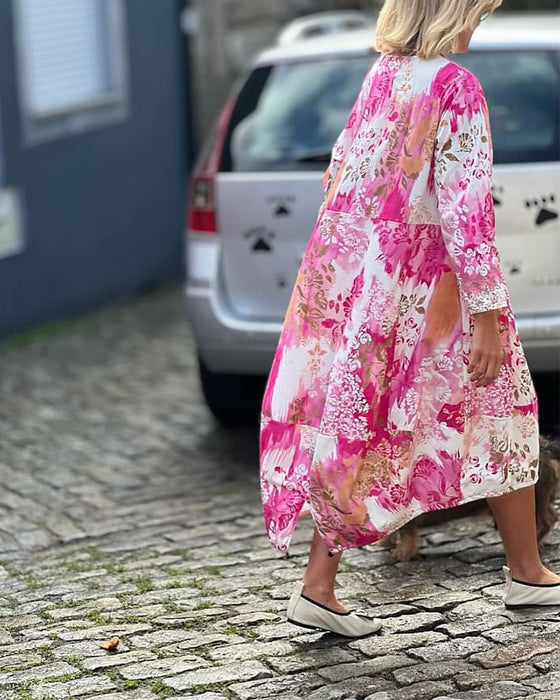 Klänningar med eleganta stilar och tryck