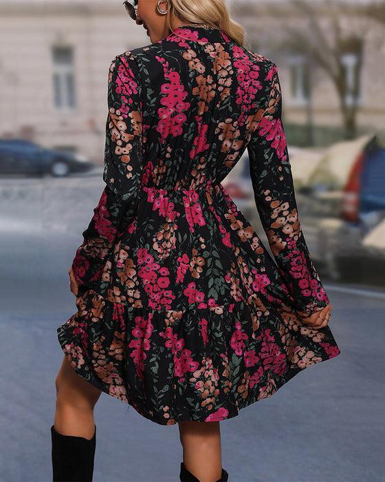 Stilfull elegant klänning med blommönster
