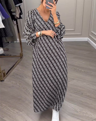 Klänning med tryckt geometriskt mönster