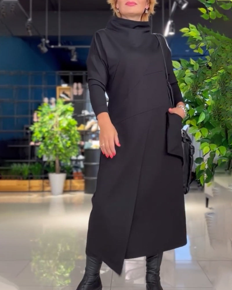 Höghalsad klänning med fickor