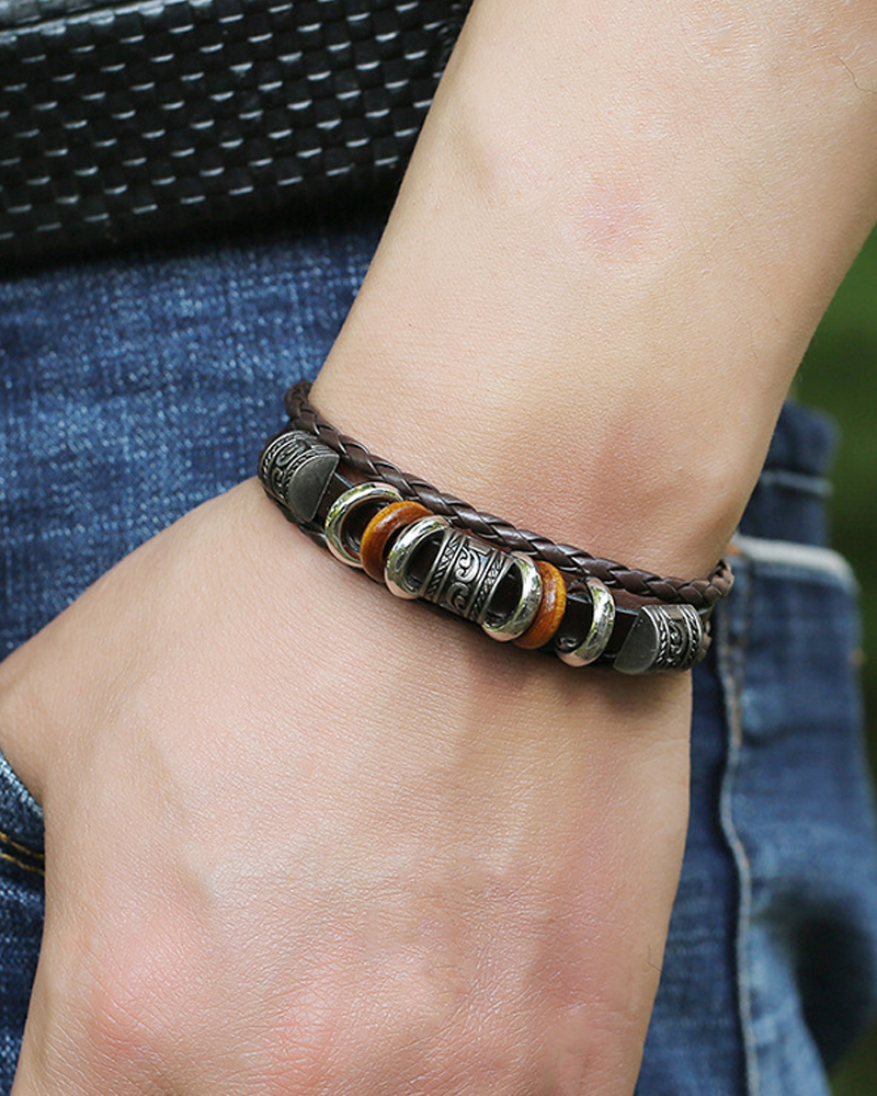 Handpärlat flerlagers läderarmband