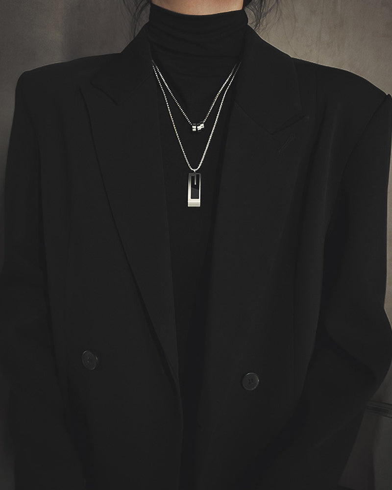 Dubbelt långt halsband i titanstål