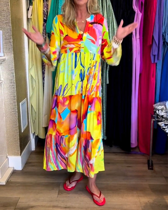 Klänning med utsvängd ärm och tryck