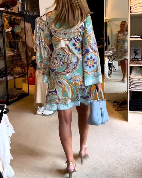 Klänning med rund hals och tryck