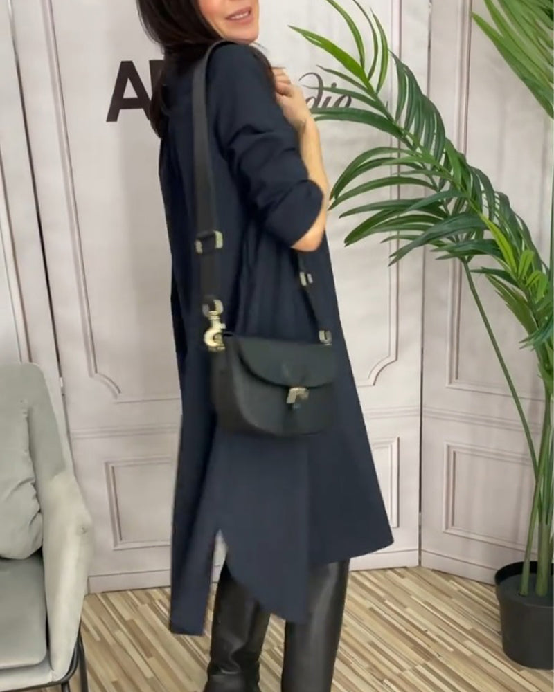 Enfärgad avslappnad klänning med lapel