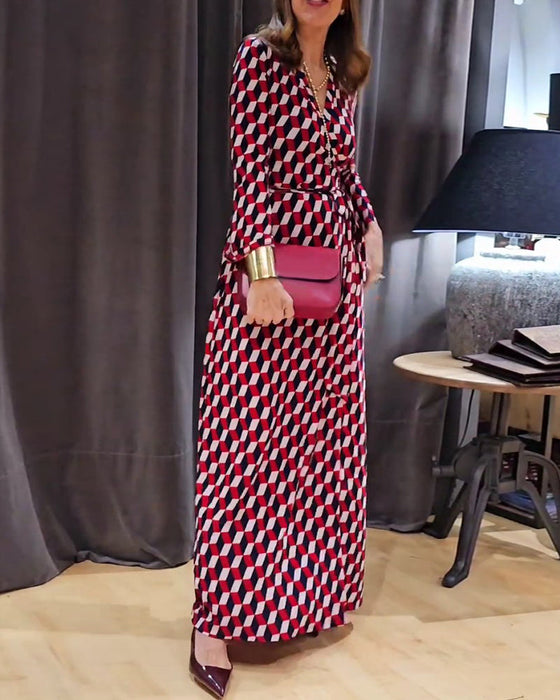 Klänning med vintagetryck och knytband