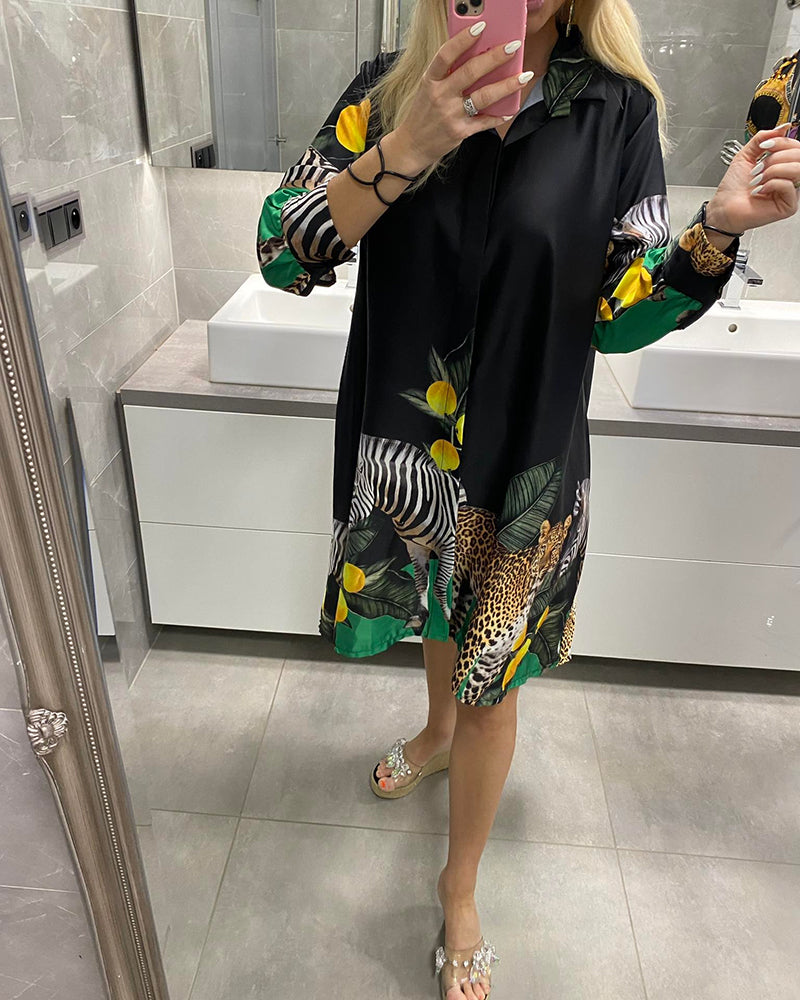 Lös klänning med tigermönster